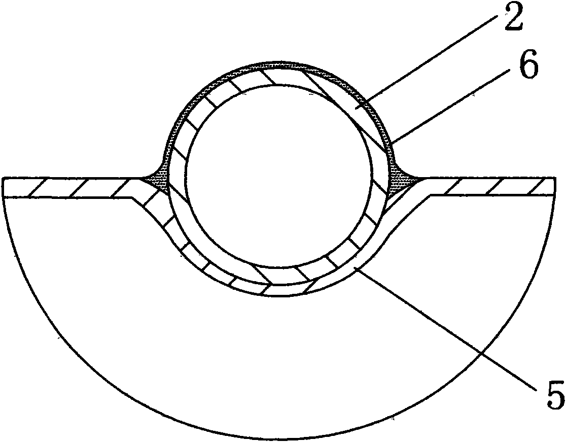 Liner wall heat exchange type water tank