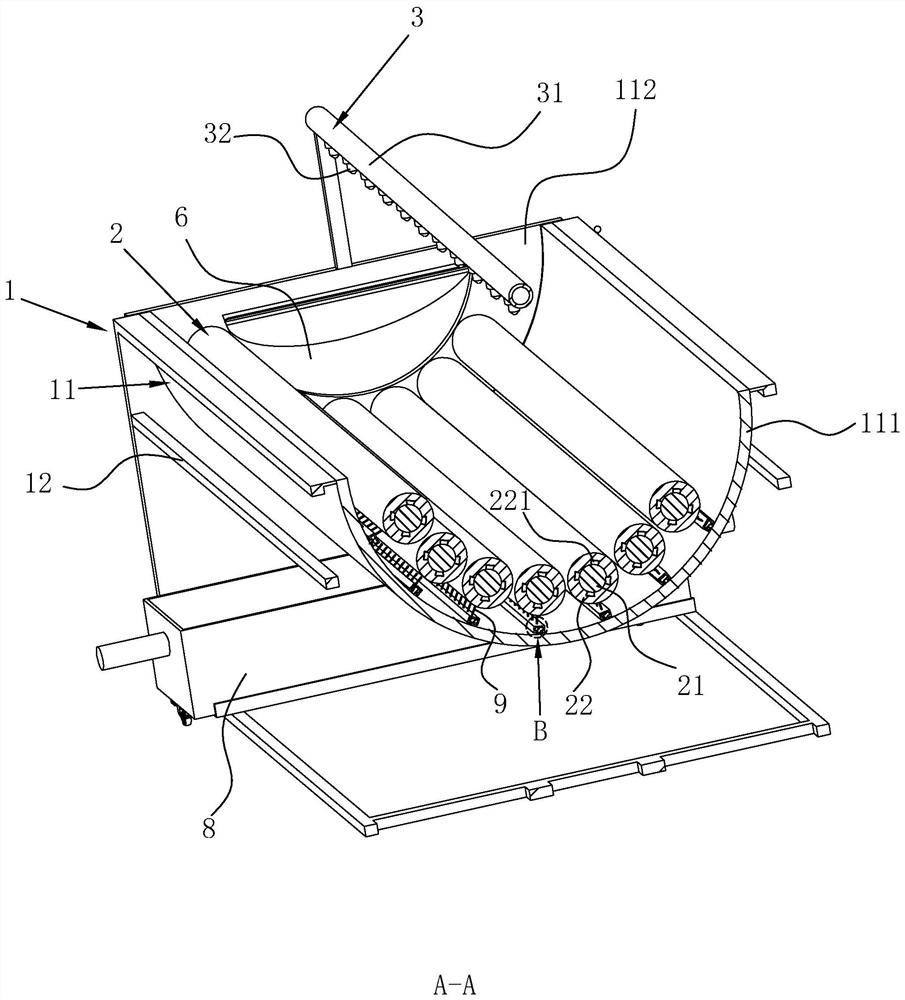 Self-cleaning fruit and vegetable peeler