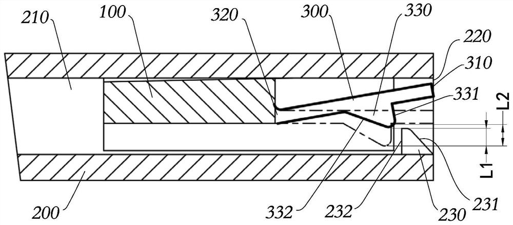 Plug-in type connecting device and household appliance