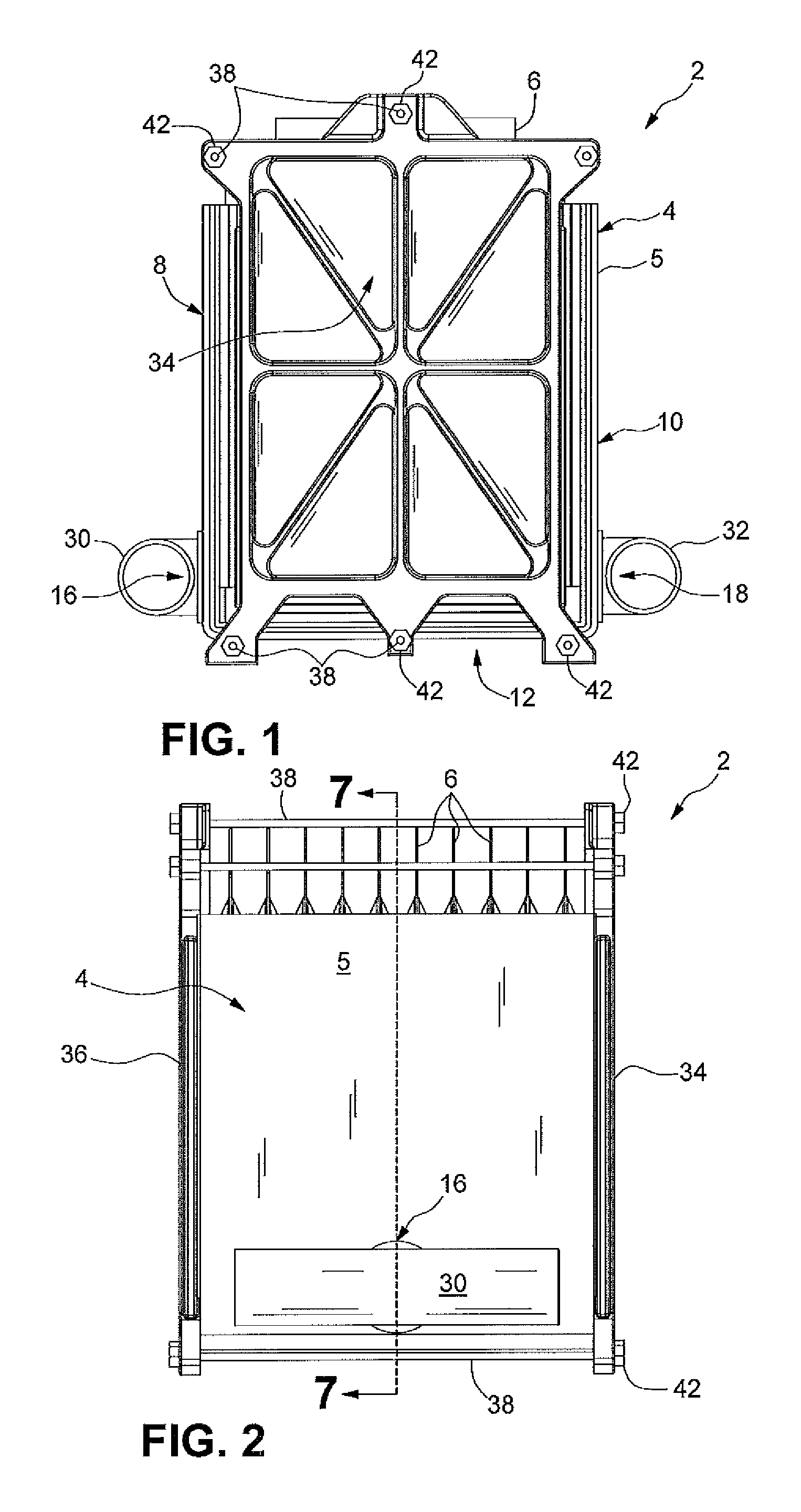 U-formed cooling plate with solid fins for lithium pouch cells