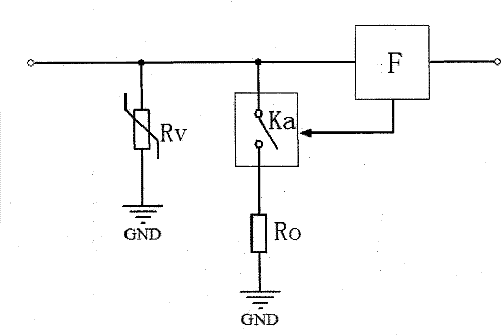 Low-cost hydrogen production method by water electrolysis capable of occurring over a wide power supply voltage range