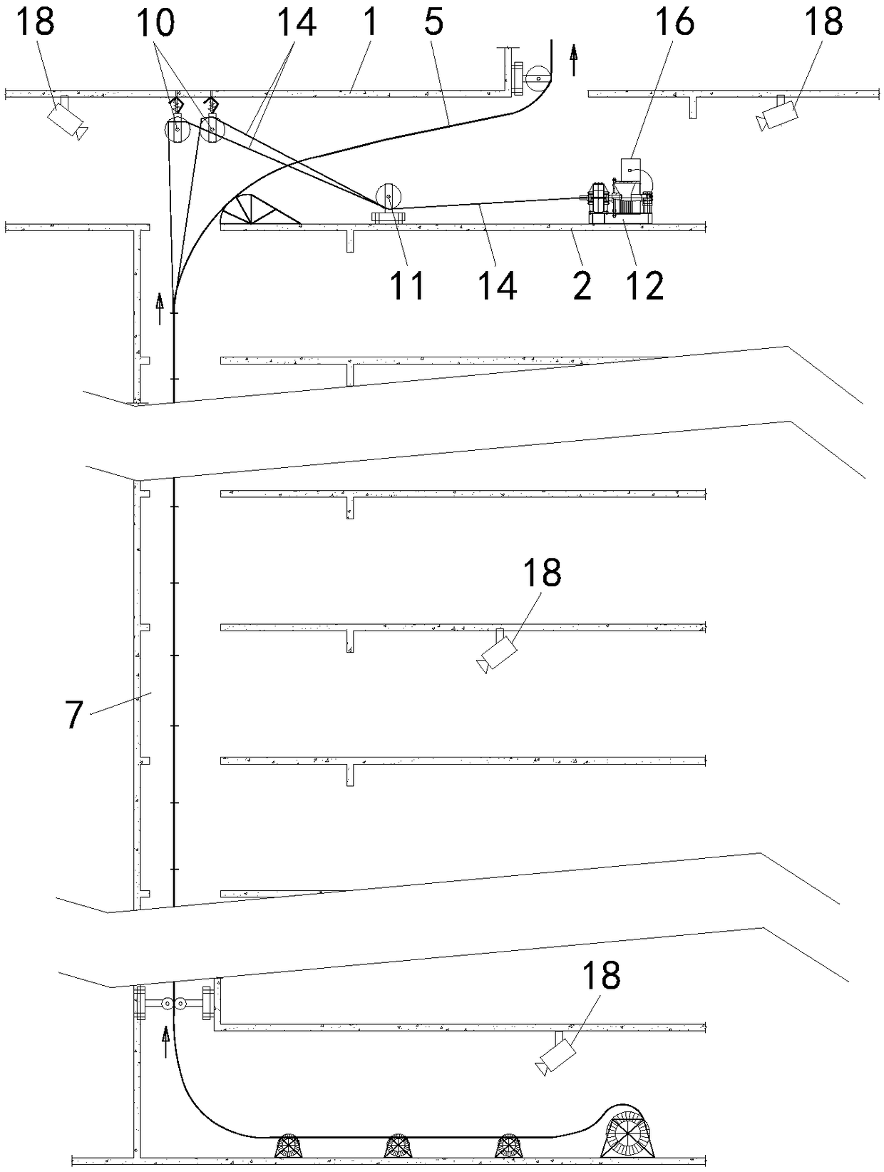 Wirerope-accompanying cable vertical hoisting system and construction method thereof