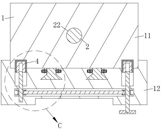 A permanent magnet motor with easy replacement of the motor cover