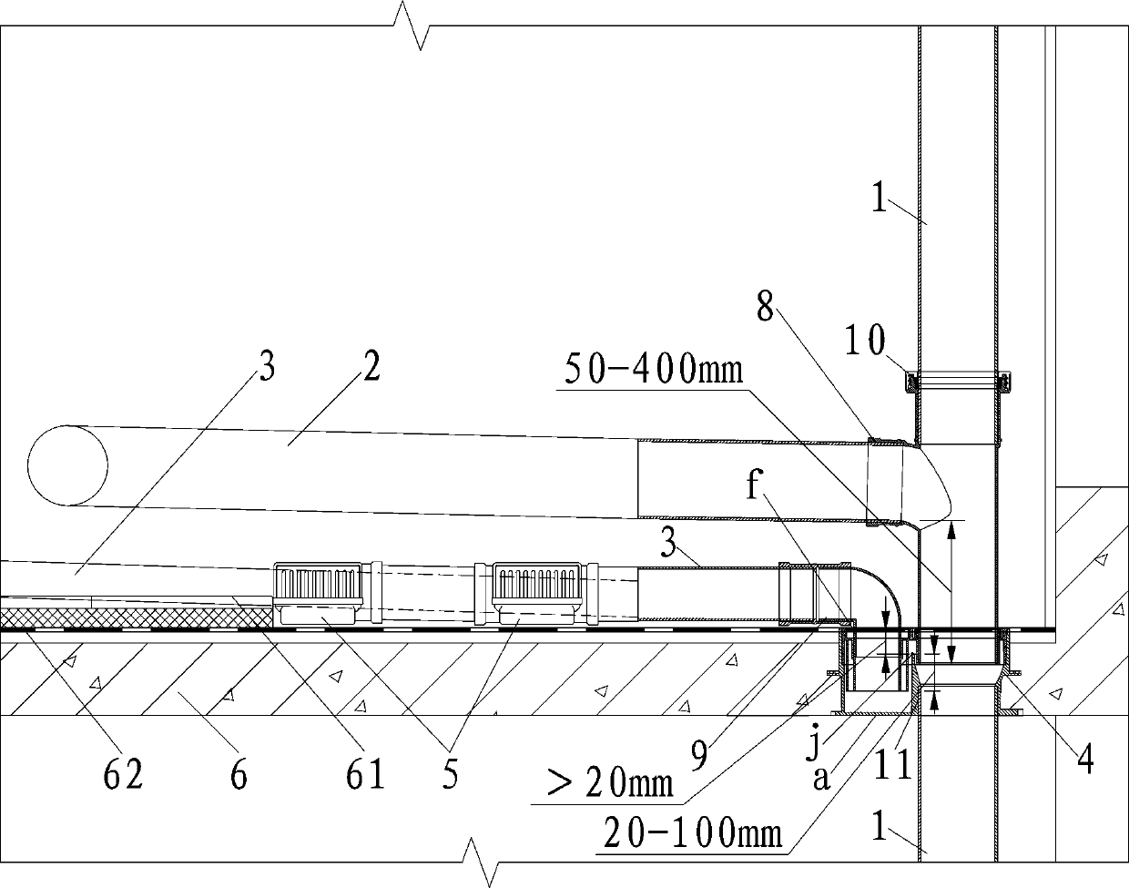 Toilet non-descending-floor same-layer drainage system