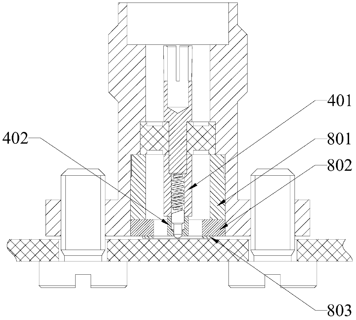 High-performance coaxial connector in flexible contact with PCB