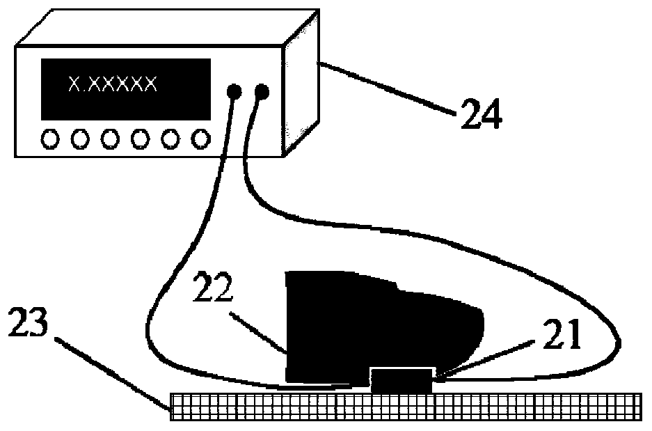 High-sensitivity flexible piezoresistive transducer as well as preparation method and application thereof