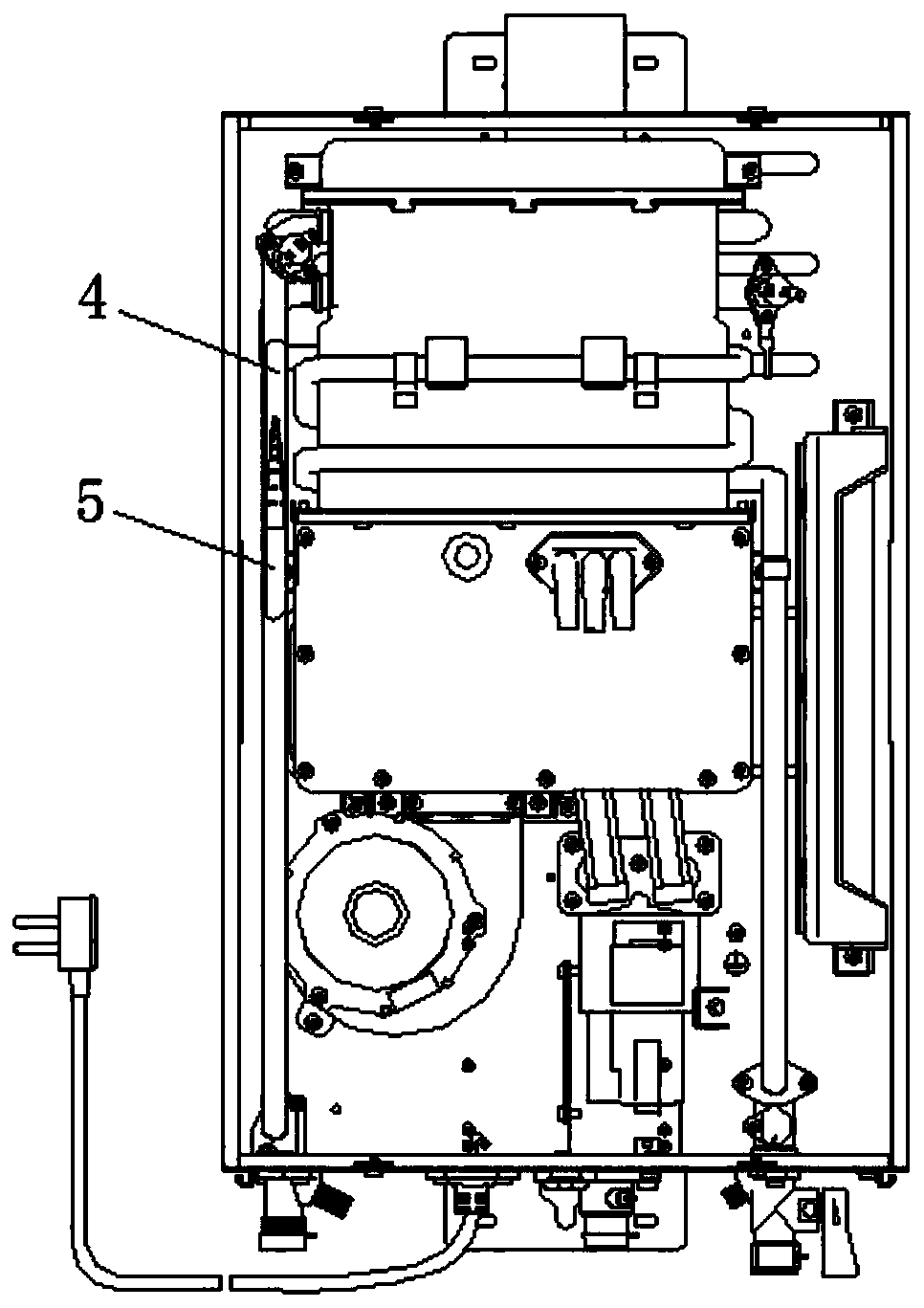 Water discharging structure of fast gas water heater and fast gas water heater