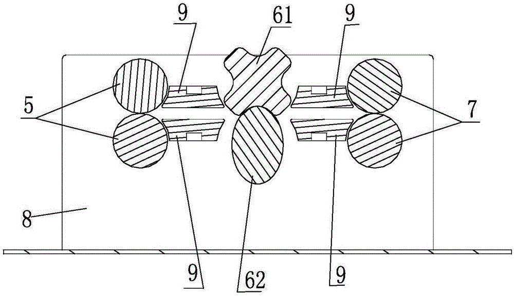 Flattening apparatus and financial self-service equipment