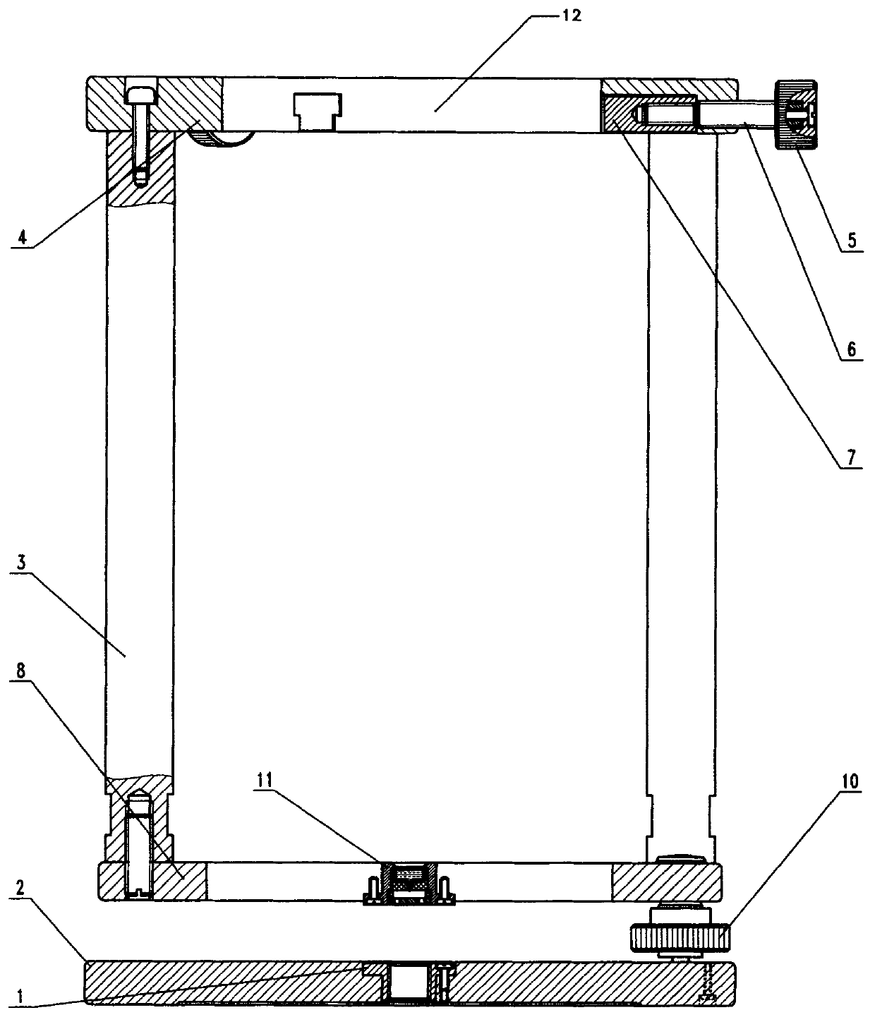 Forced alignment connection device for gyroscopic total station