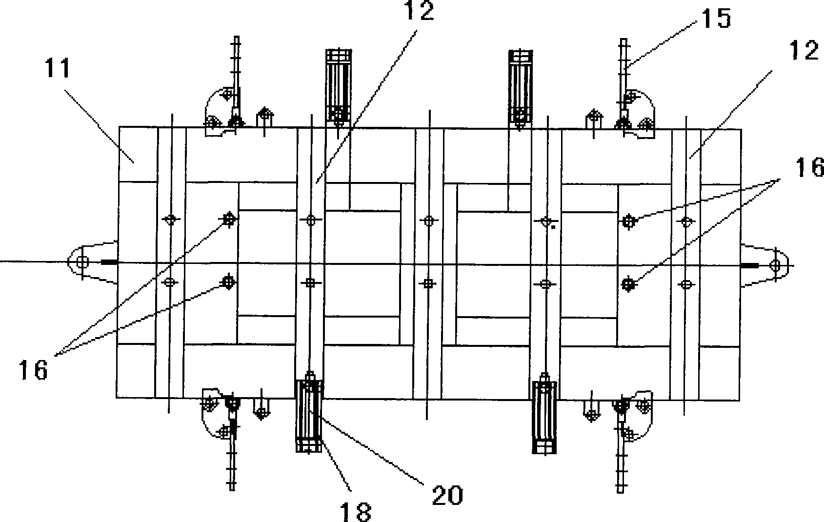 Device for transferring non-standard track space engine on the standard track space circuitry