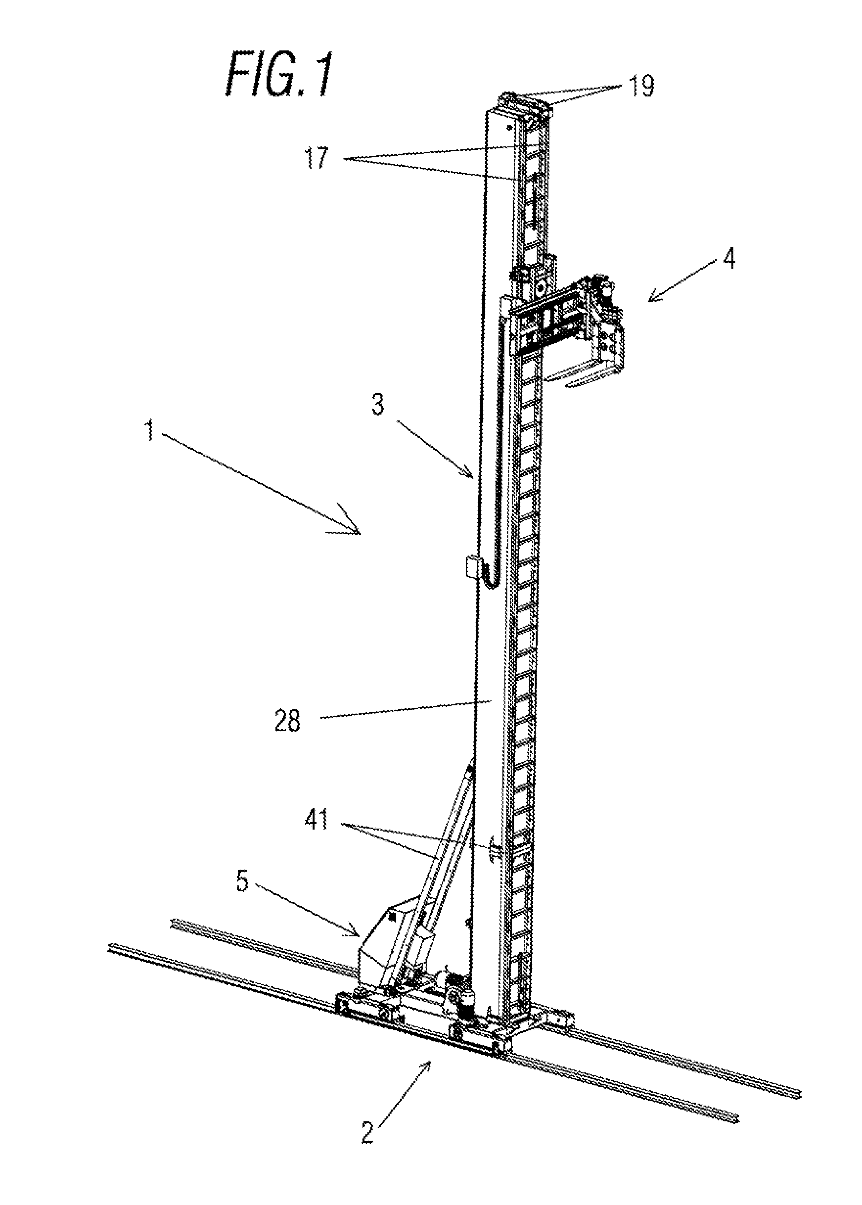 Transelevator for Handling Pallets, Pallet-Removal Device Mounted on Said Transelevator and Goods Storage System