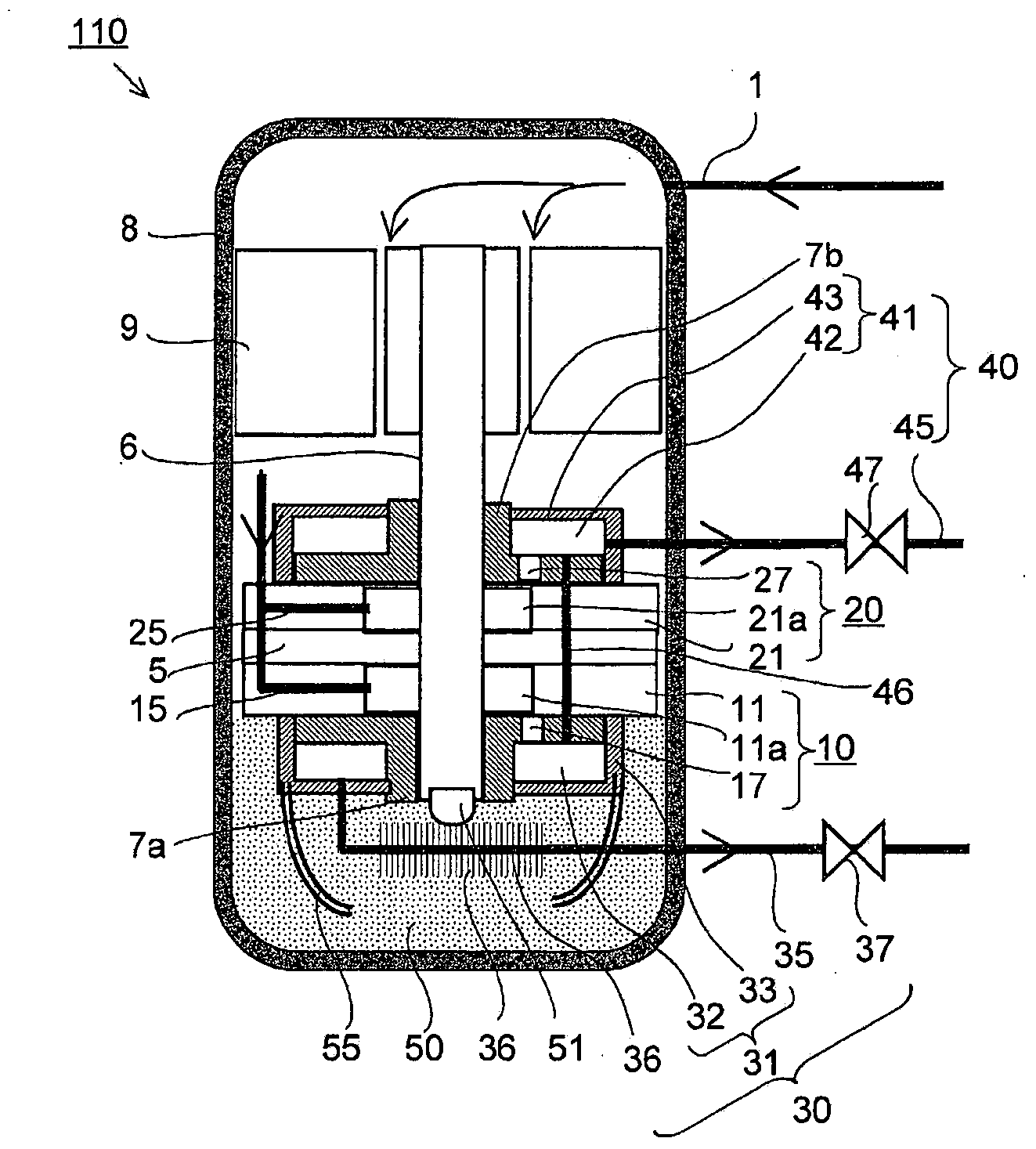 Refrigerant compressor and heat pump device