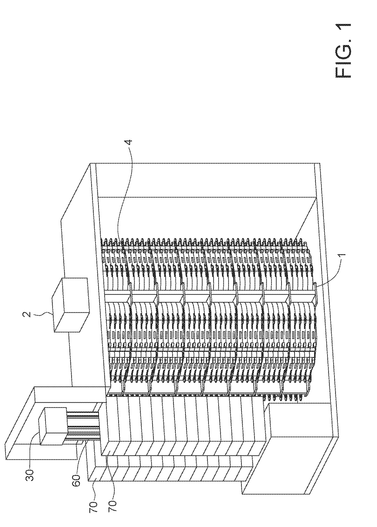 Opening and closing device of rotating cage type jukebox disc tray