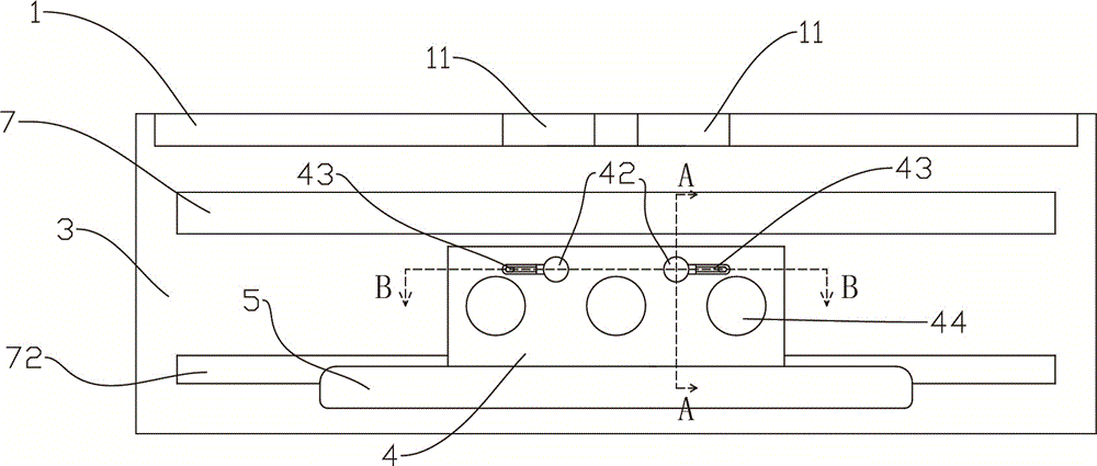 Locking device in shore which is used for wherry and is provided with splash-proof function