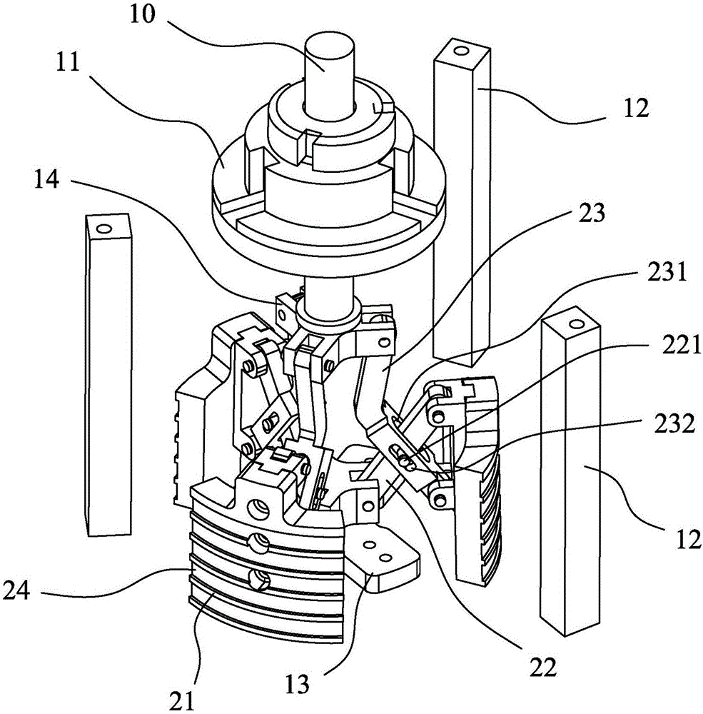 Coil conveying device of heat shrinkage film wrapping machine