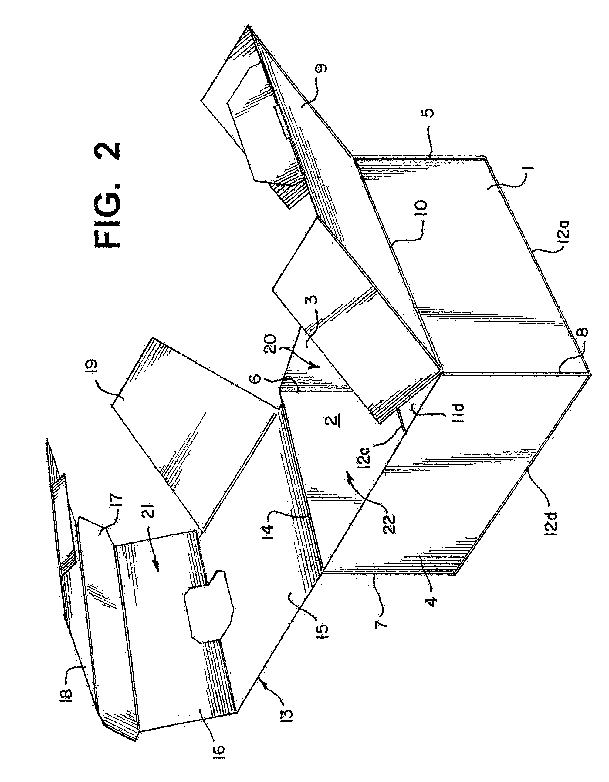 Folding carton and corresponding manufacturing machine