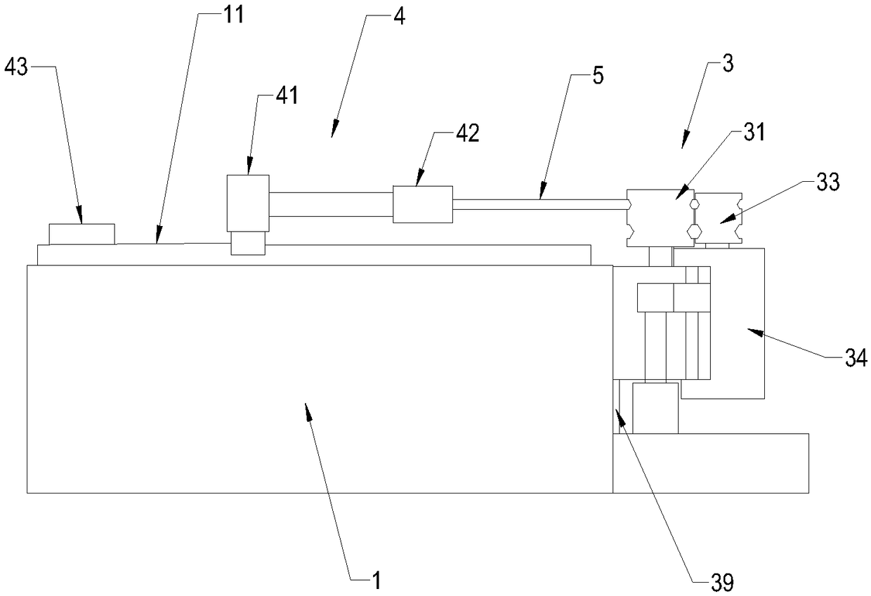 Pipe bending machine