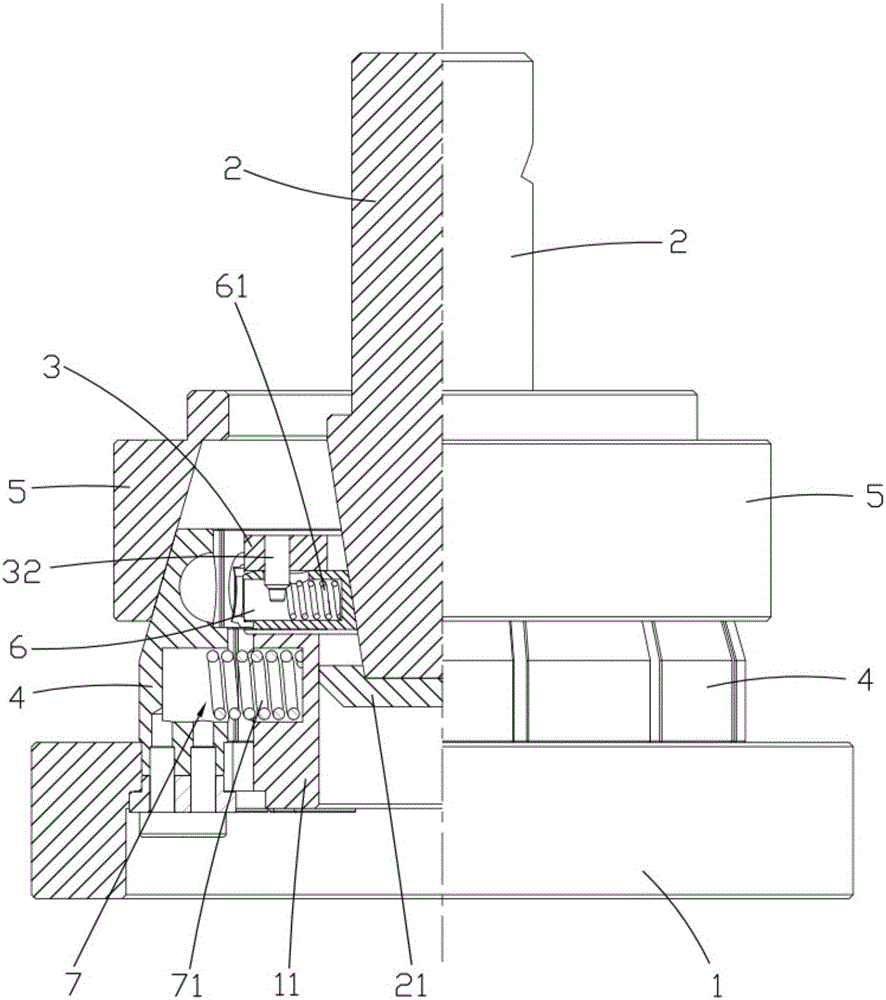 One-time stamping forming mold for ball pocket of holder