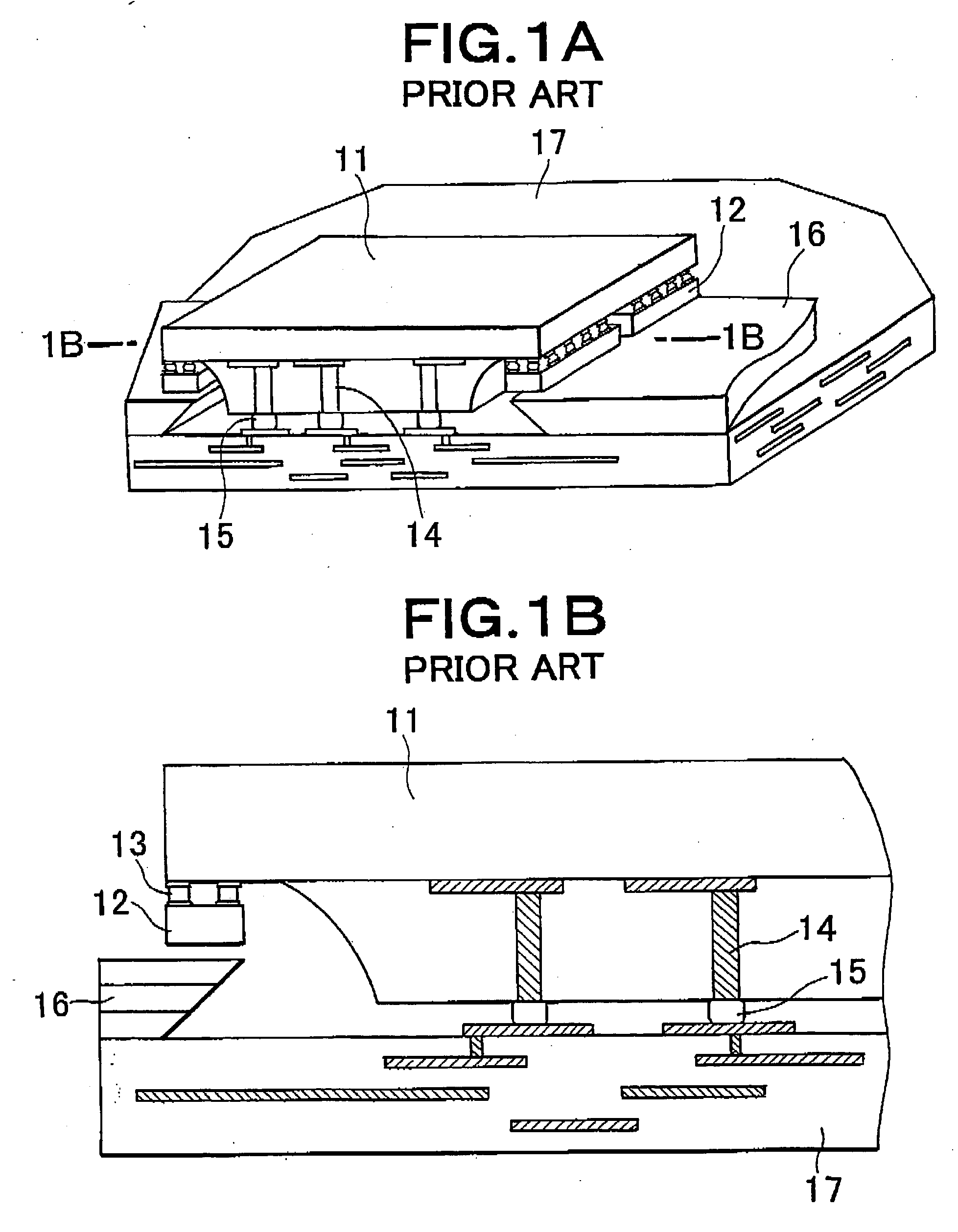 Structure and method for mounting LSI package onto photoelectric wiring board, information processing apparatus, optical interface, and photoelectric wiring board