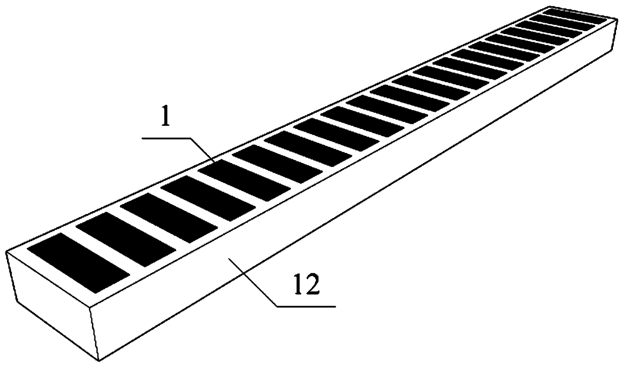 Ice layer thickness measuring device based on piezomagnetic materials