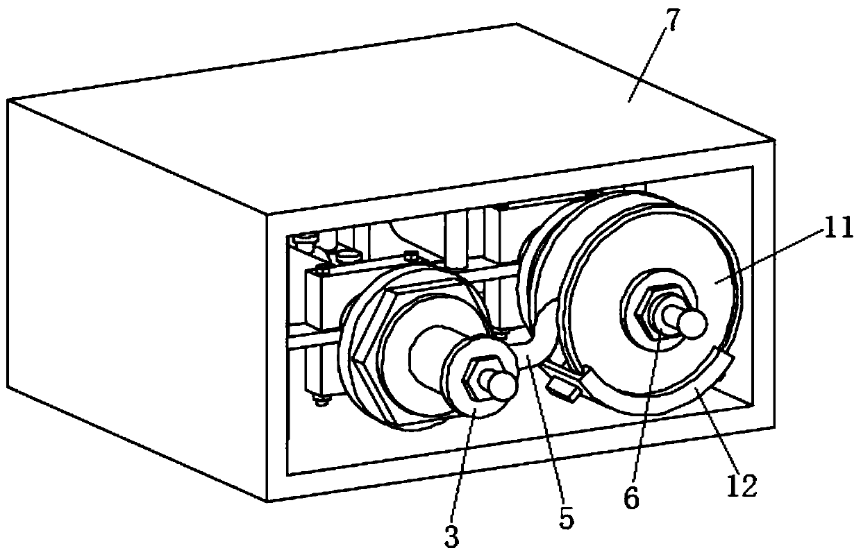 Flow distributor for central air conditioner