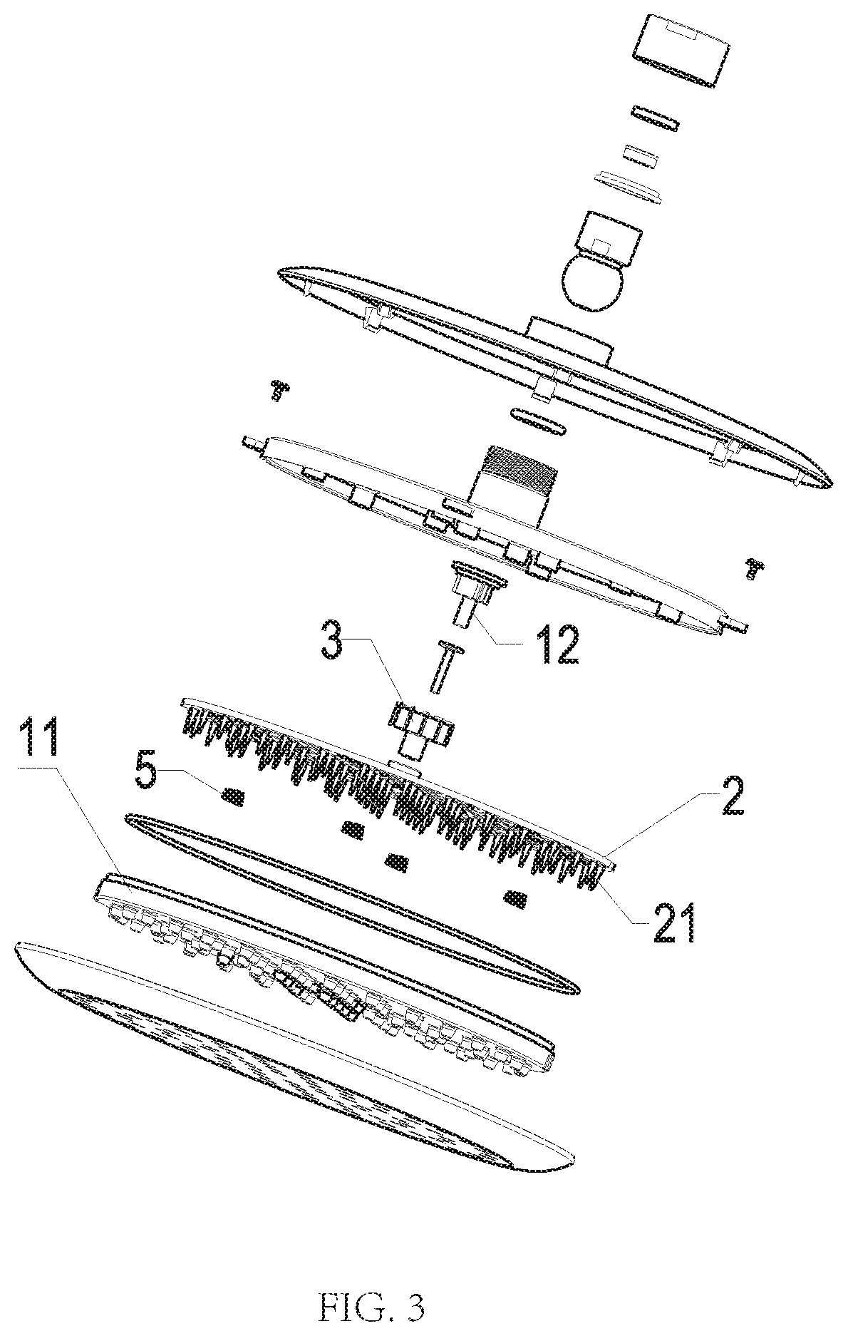 Self-cleaning water outlet device and a swinging water outlet device