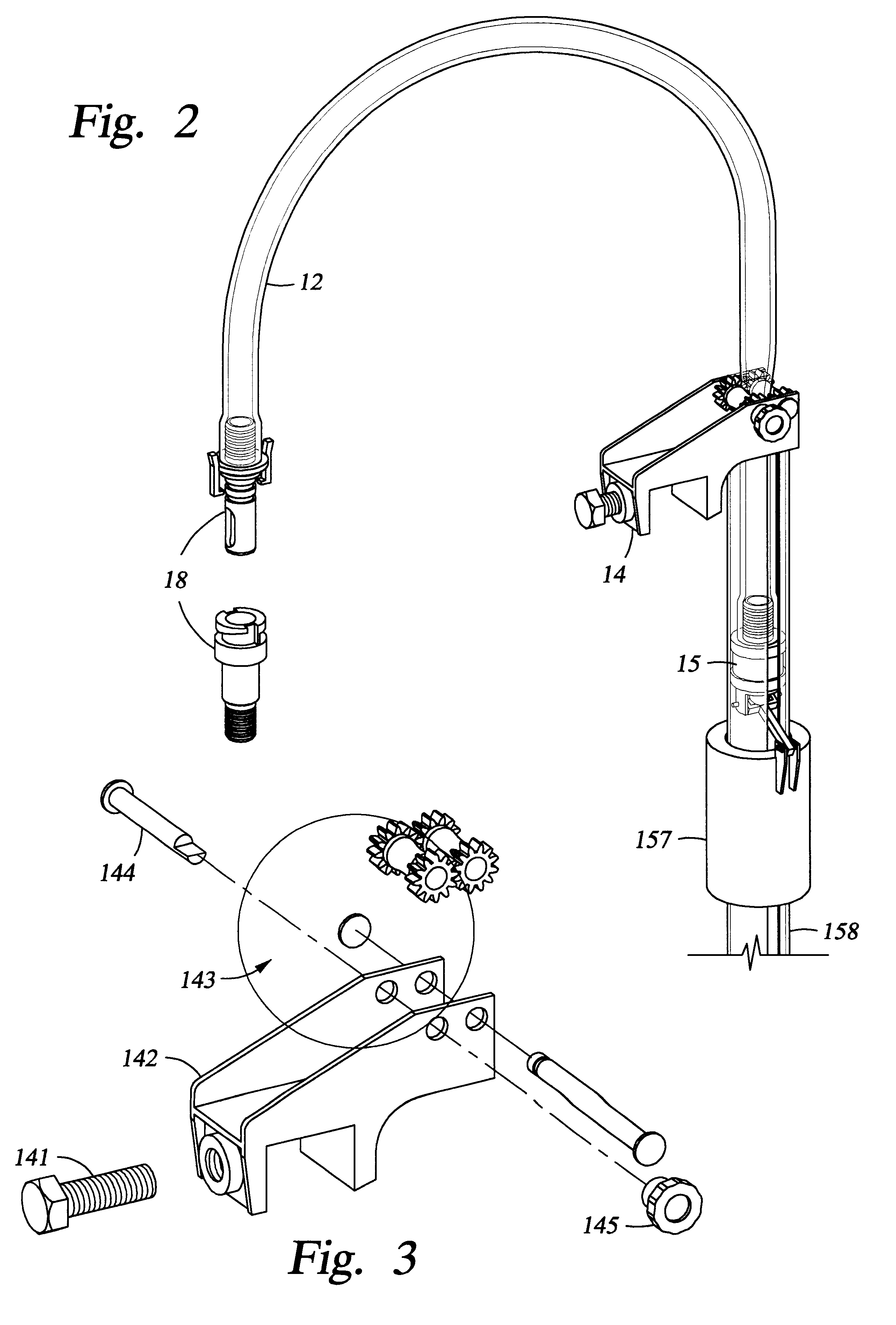 Multi-functional cleaning and filtering system for aquarium tank