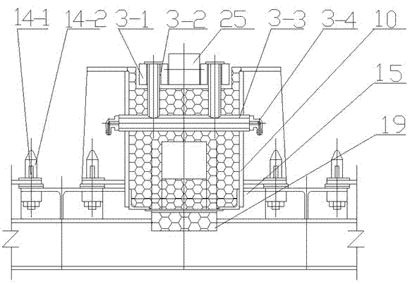 Underdrive-concentrated withdrawal and straightening machine with thermal insulation device