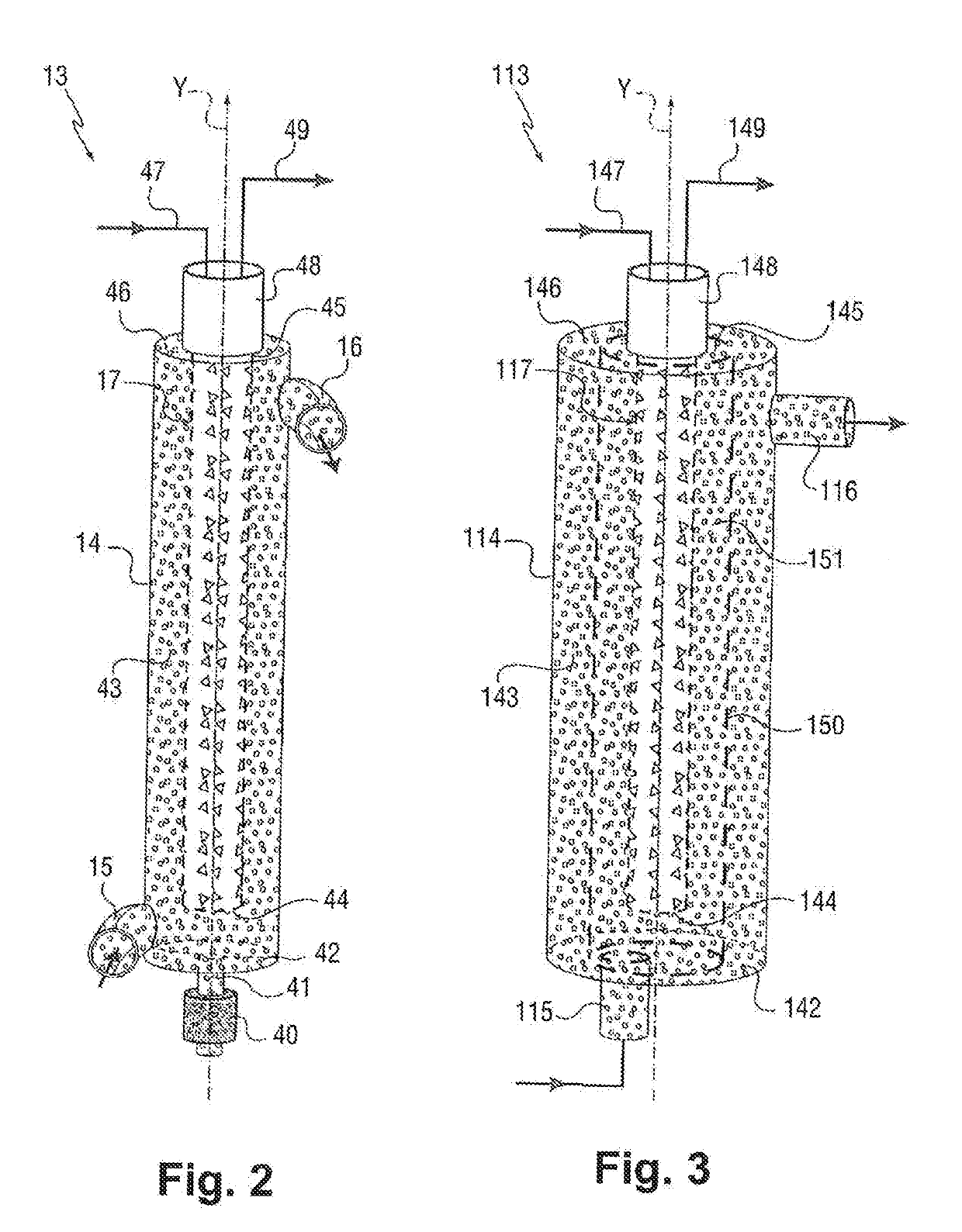 Device for producing dihydrogen, method for producing dihydrogen using such a device and use of such  a device