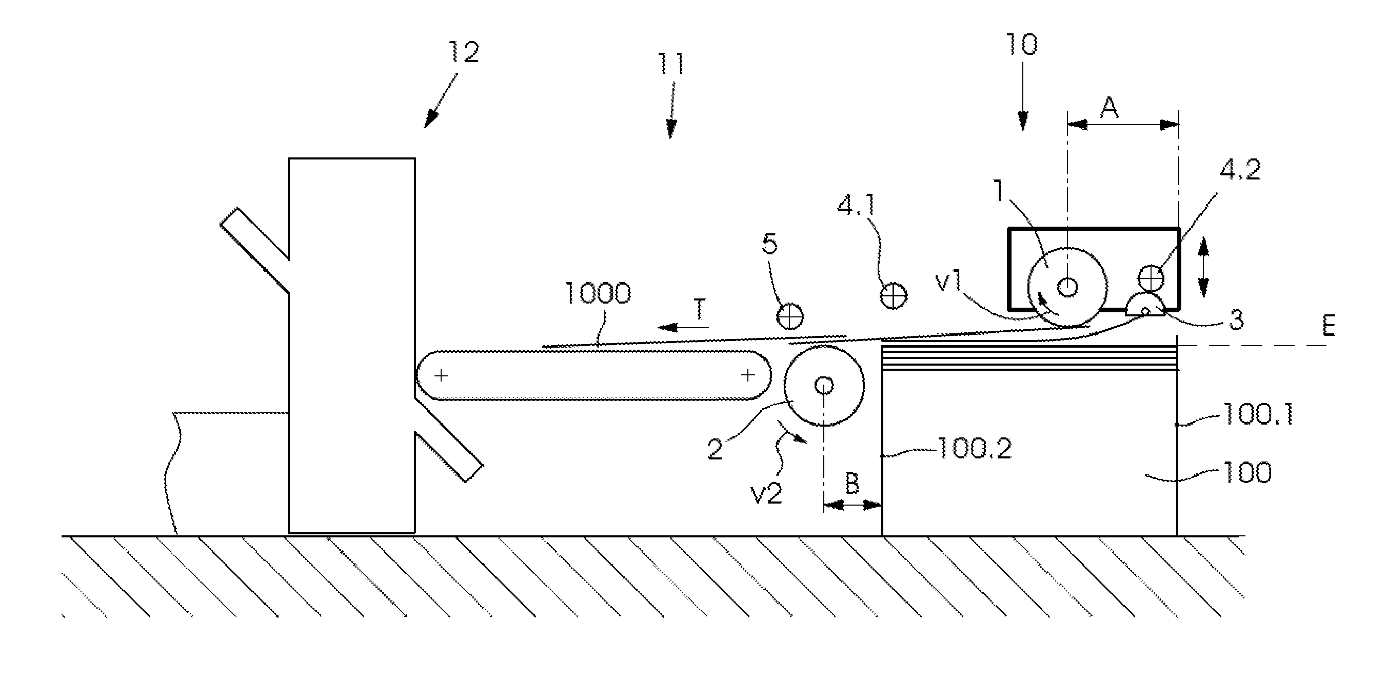 Sheet feeder with two suction wheels