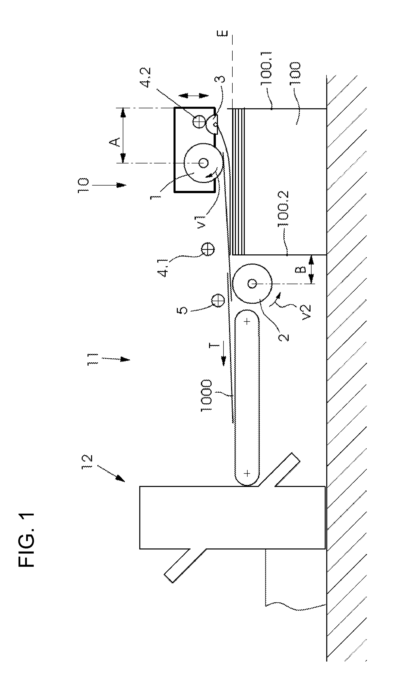 Sheet feeder with two suction wheels