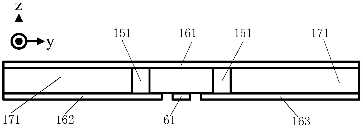 Broadband semi-elliptical slot antenna array in millimeter wave antenna level packaging and design method