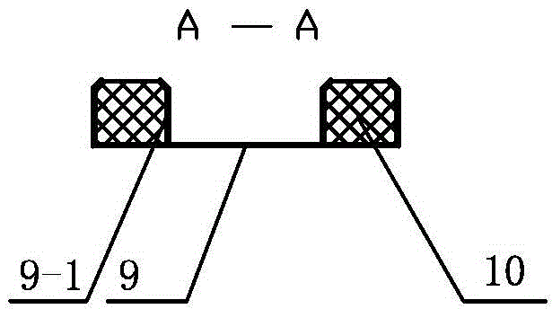 Magnetic writing pad with handwriting erasing mechanism