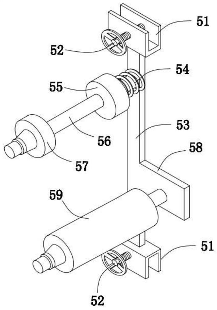 Automatic mask feeding device and folding mask machine with the device