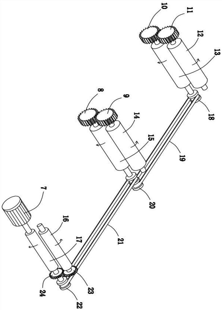 Automatic mask feeding device and folding mask machine with the device