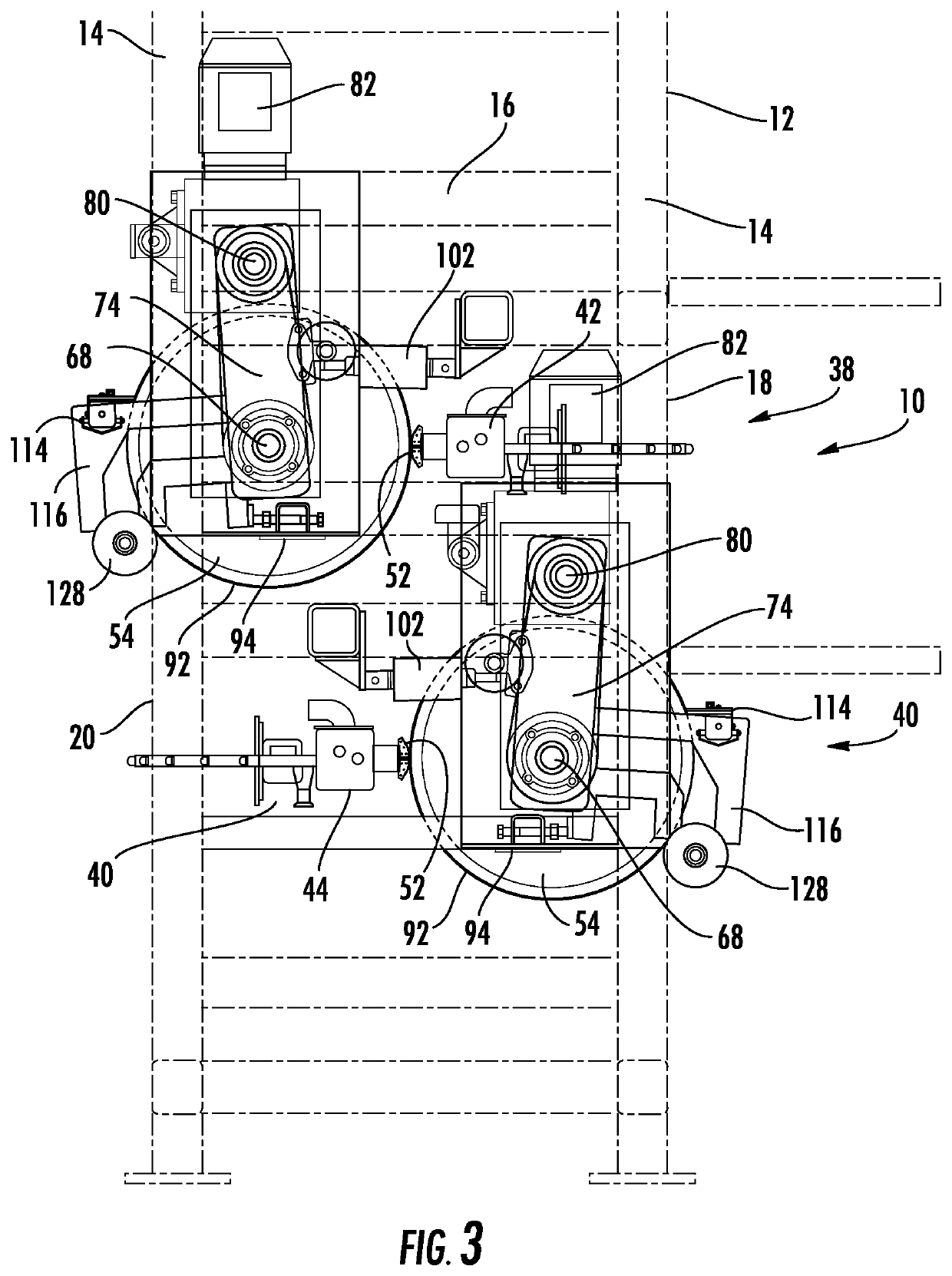 Device for applying a foamed treating material under pressure to a traveling sheet of textile yarn