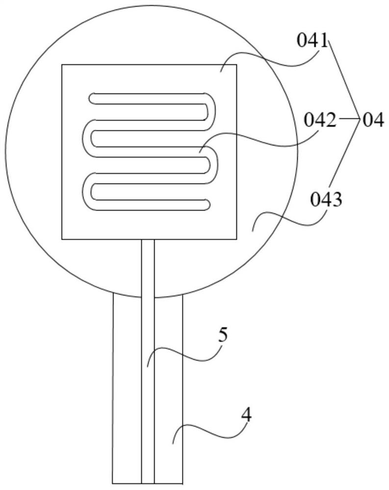 Self-aligned superconducting nanowire single-photon detection device and packaging method thereof