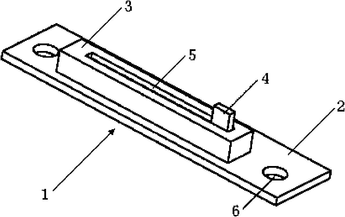 Slide rheostat with dustproof structure