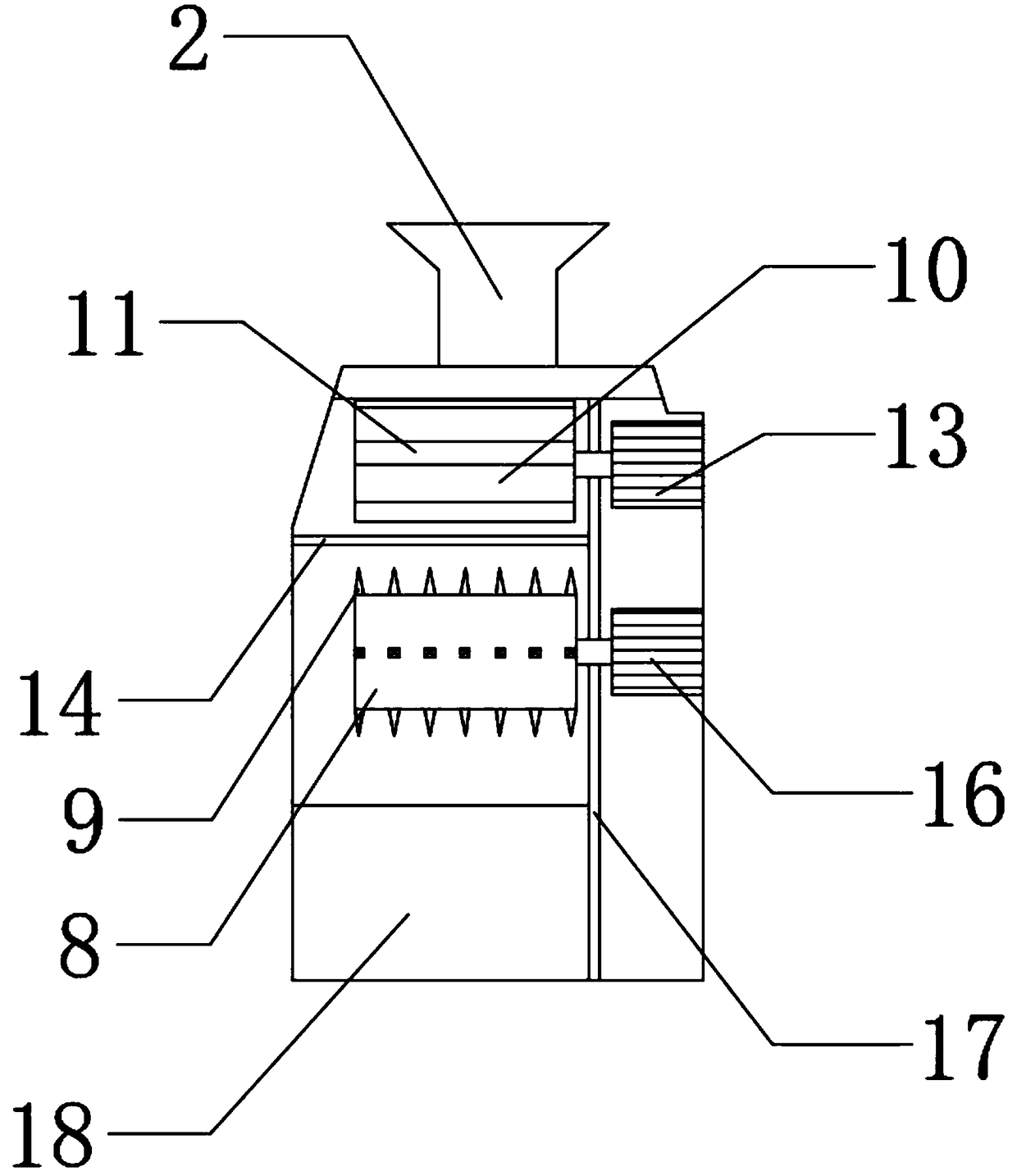 Garbage recycling device for plastic bottle crushing