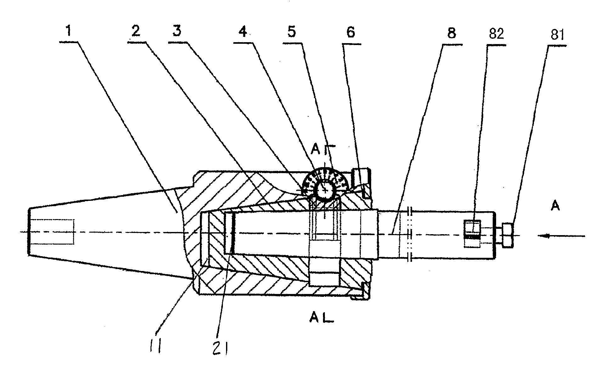 Fine adjusting method of the feed amount of the boring cutter and the adjusting device thereof