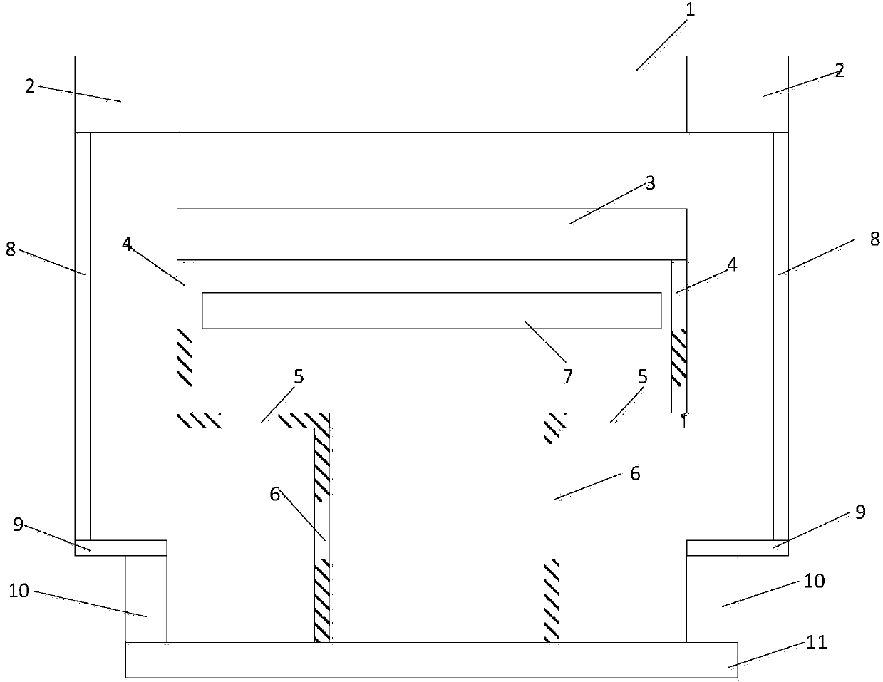 MOCVD (Metal-organic Chemical Vapor Deposition) equipment and adjustment method for interval between tray and spray header of equipment