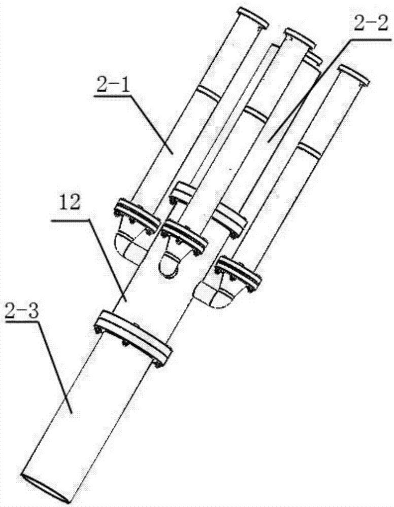 Annular pressure monitoring and controlling device for deepwater oil-gas well