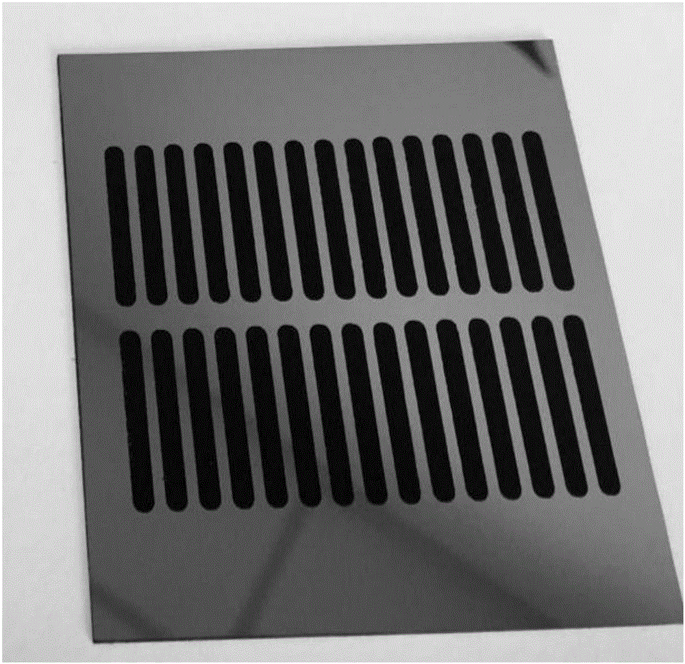 Method for fast low-temperature growing of various graphical three-dimensional graphenes