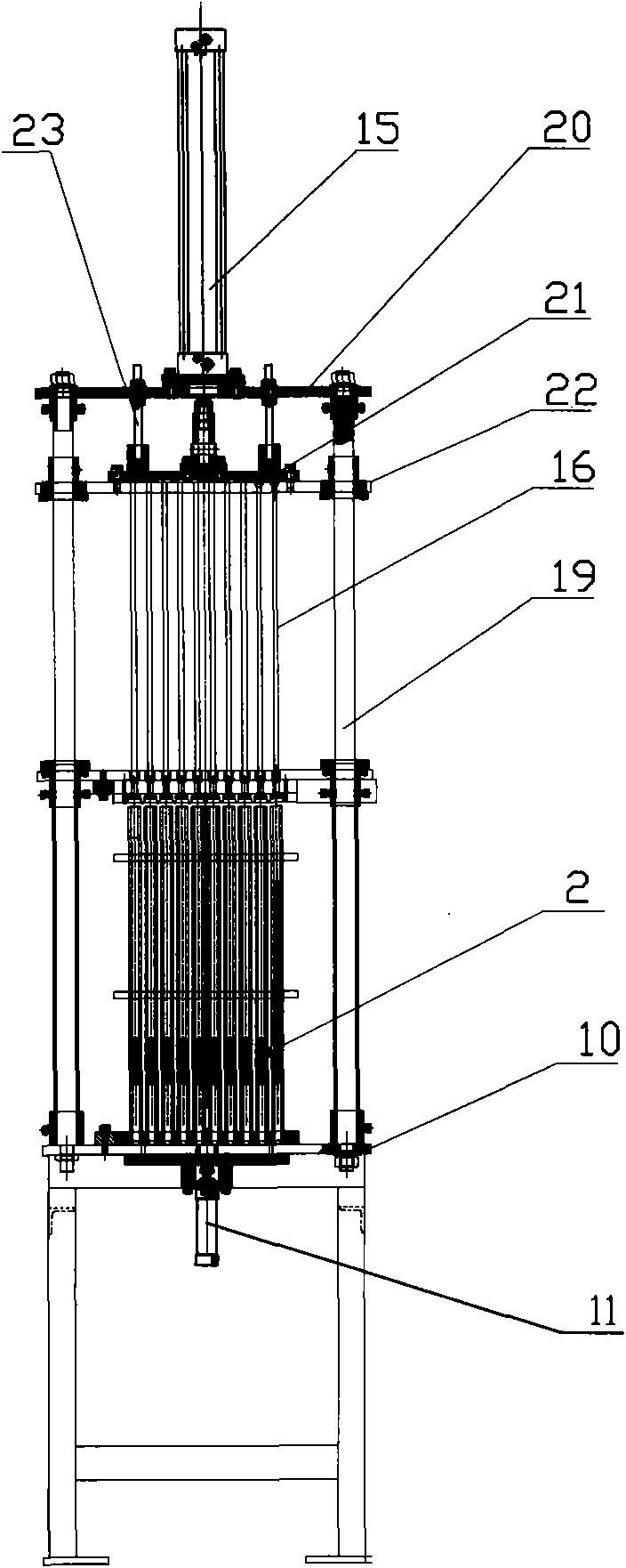 Method for automatically assembling and producing fireworks