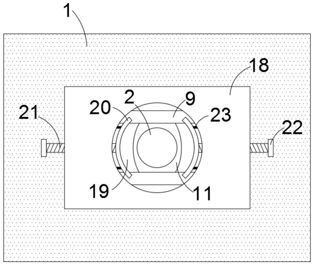 Center calibration device of laser coupling table