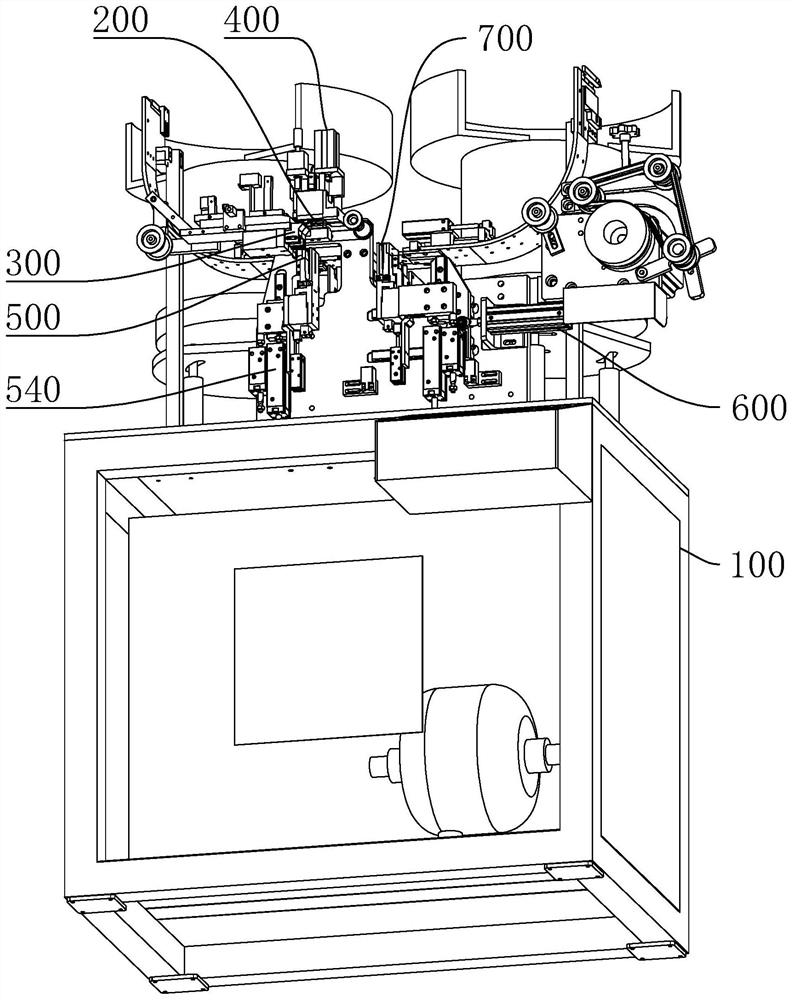 Double-puller penetrating machine