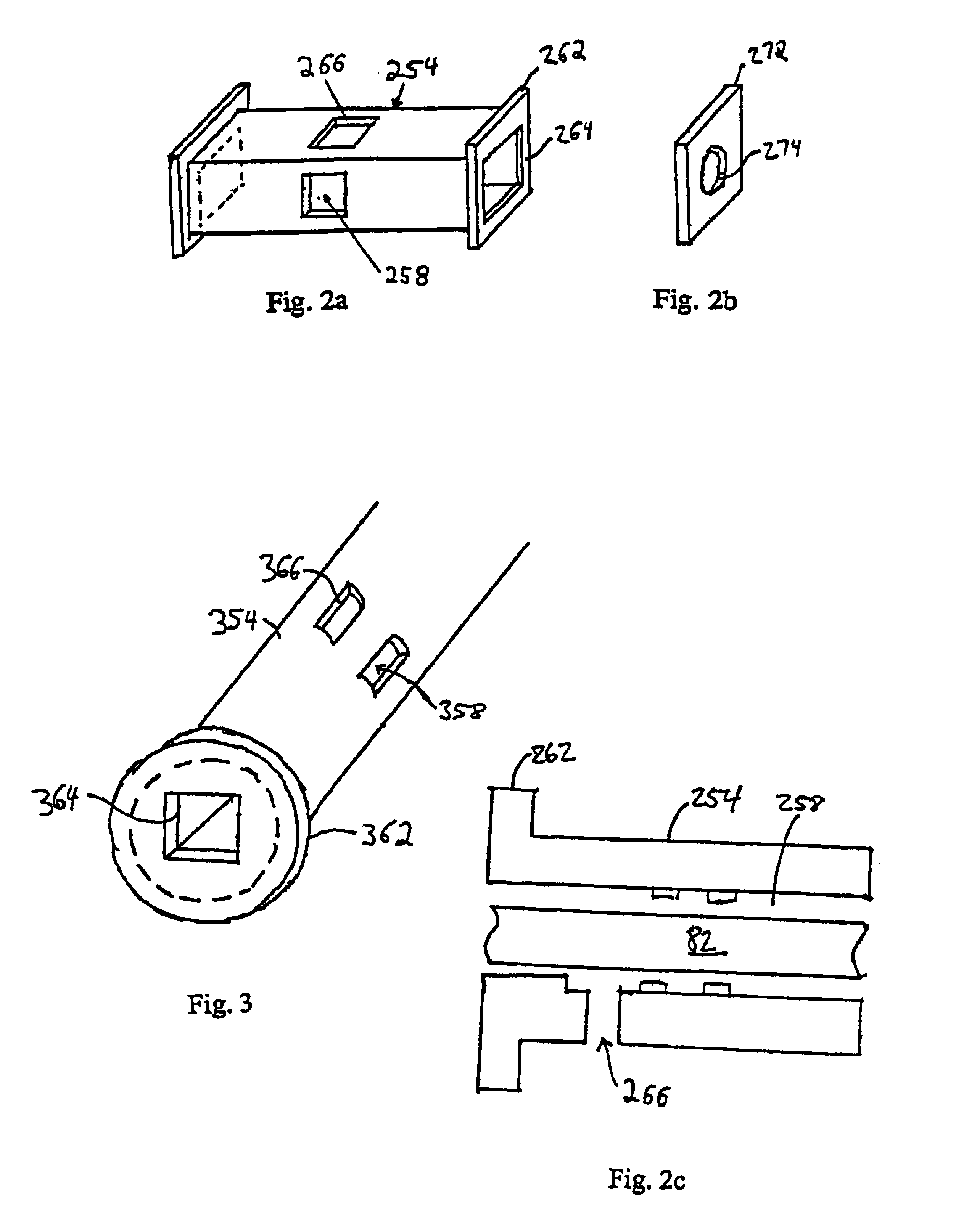 Injection molding method and apparatus with reduced piston leakage