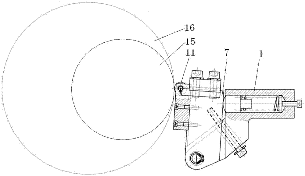 Crankshaft balance weight fan blade chamfering mechanism