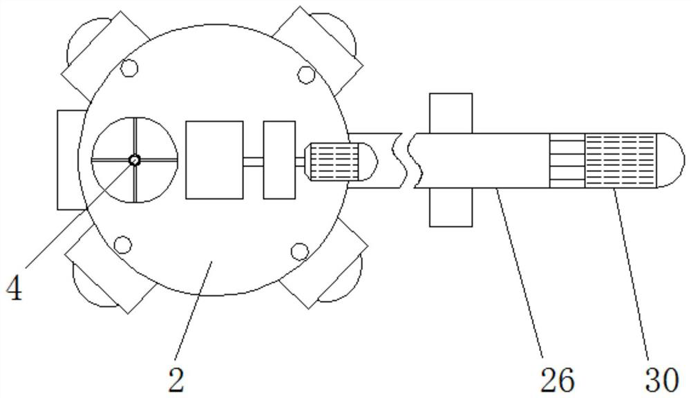 A coal washing device for improving the cleaning efficiency of raw coal and facilitating the feeding and discharging of raw coal