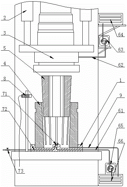 A diameter reducing device for automatic oiling operation